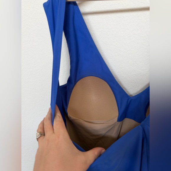 Summersalt One Piece Size 14 The Ruched Backflip in Blue Azure - Picture 6 of 7